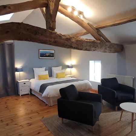 Bed and Breakfast La Vigneraie De Laura Sainte-Colombe  Экстерьер фото