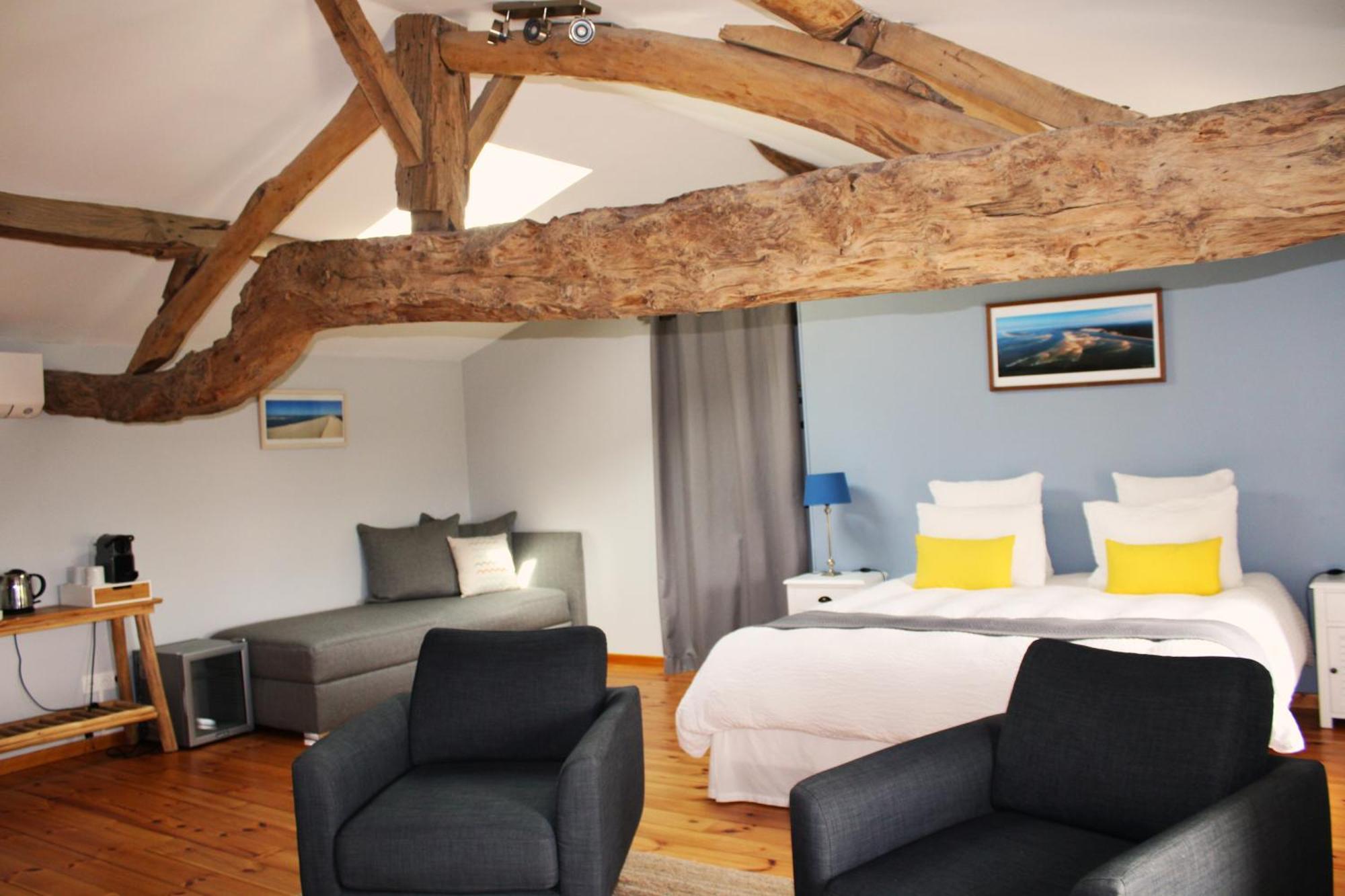 Bed and Breakfast La Vigneraie De Laura Sainte-Colombe  Экстерьер фото